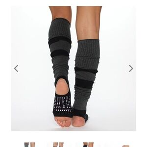 Be Cozy Stirrup Grip Leg Warmers (Space)